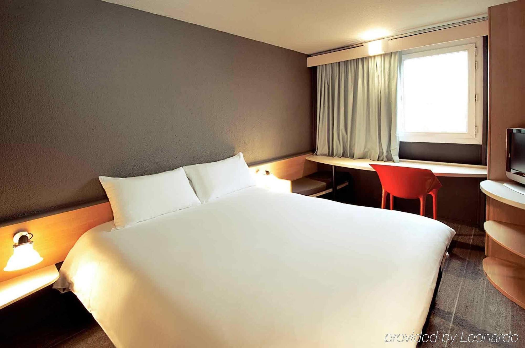 Ibis Daumesnil Porte Doree Paris Exterior photo